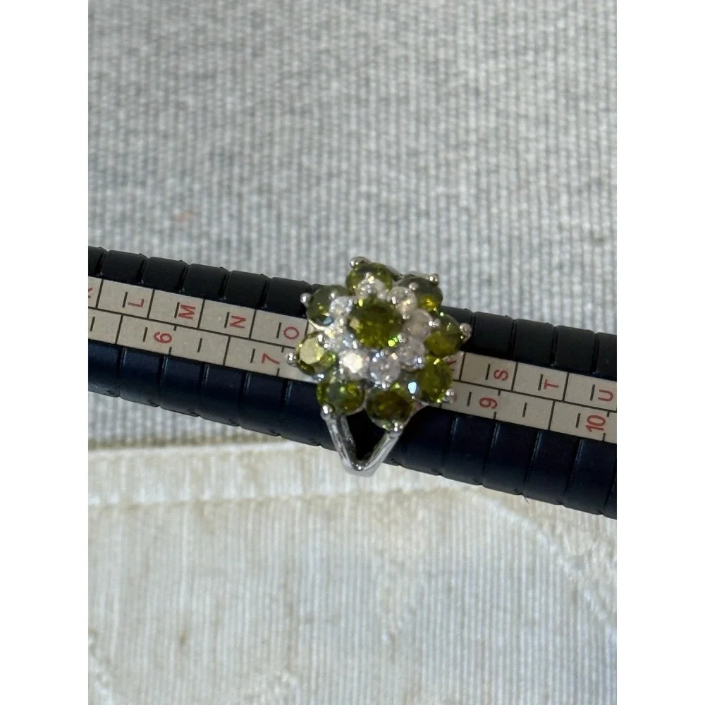 Vintage White Gold Tone Tiered Green Clear Flower Cluster Ring Size 8 SEE NOTE